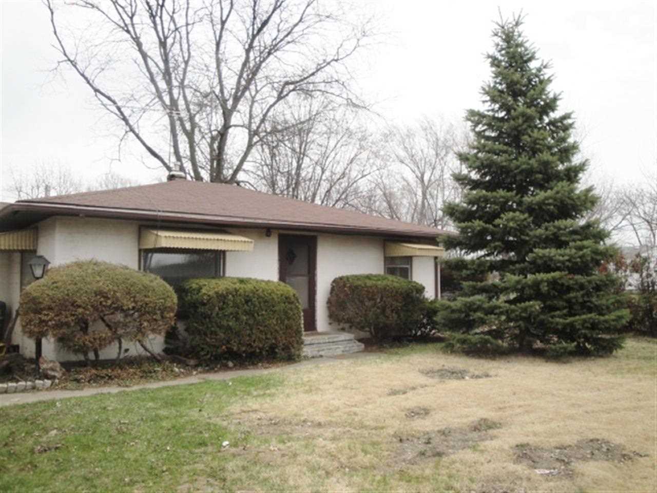 1758 Lincolnway E, Goshen, IN 46526 photo 1