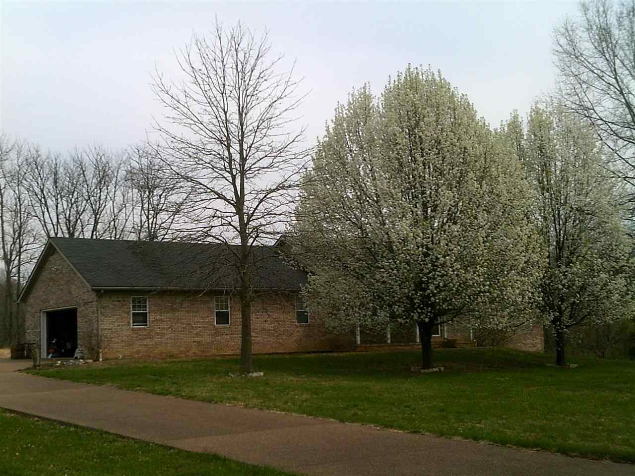 2666 Bullocktown Rd, Boonville, IN 47601 photo 1
