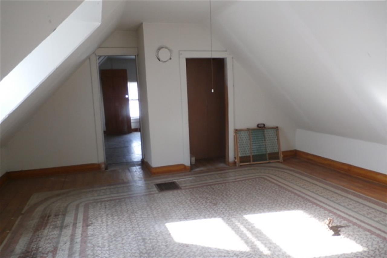 516 E Virginia St, Evansville, IN 47712 photo 9