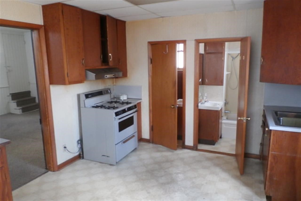 516 E Virginia St, Evansville, IN 47712 photo 2