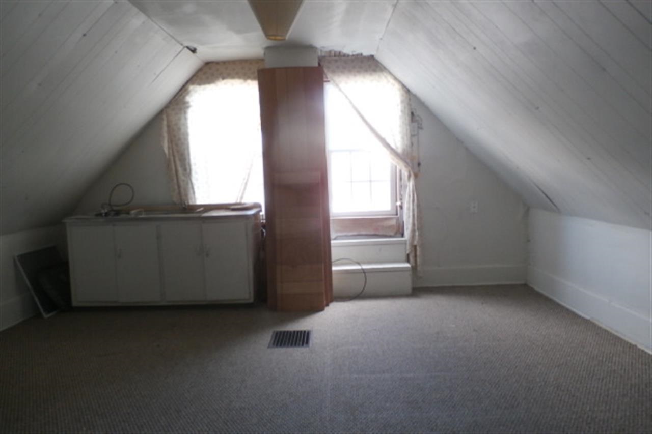516 E Virginia St, Evansville, IN 47712 photo 8