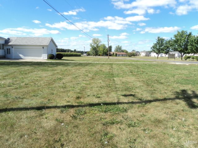 1010 Dunkelberg Rd, Fort Wayne, IN 46819 photo 2