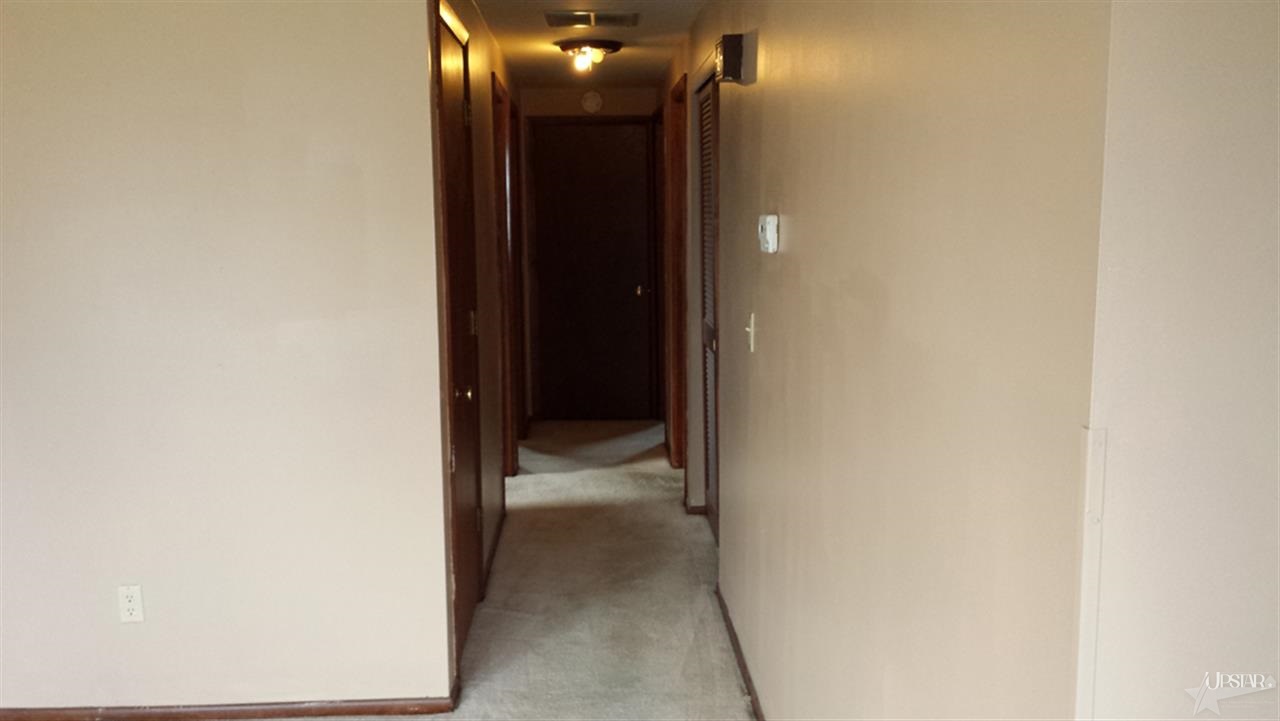6418 Bellefield Dr, Fort Wayne, IN 46835 photo 4