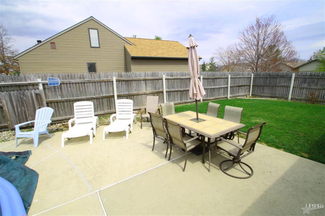 10302 Copper Tree Pl, Fort Wayne, IN 46804 photo 4