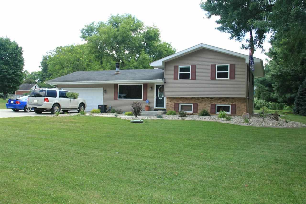 17714 Hartman St, South Bend, IN 46614 photo 2