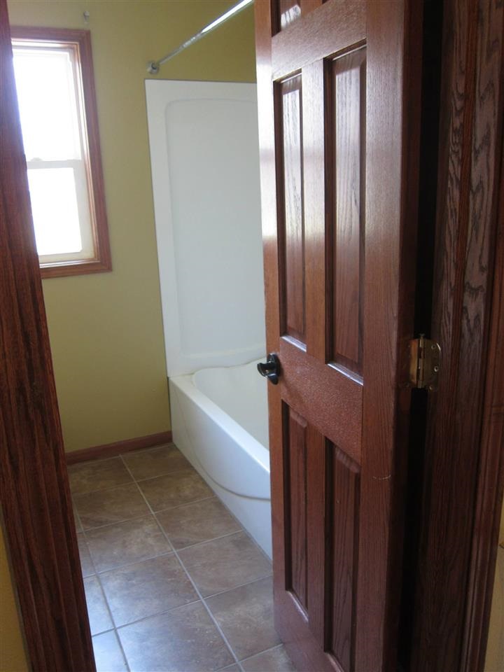 17714 Hartman St, South Bend, IN 46614 photo 11
