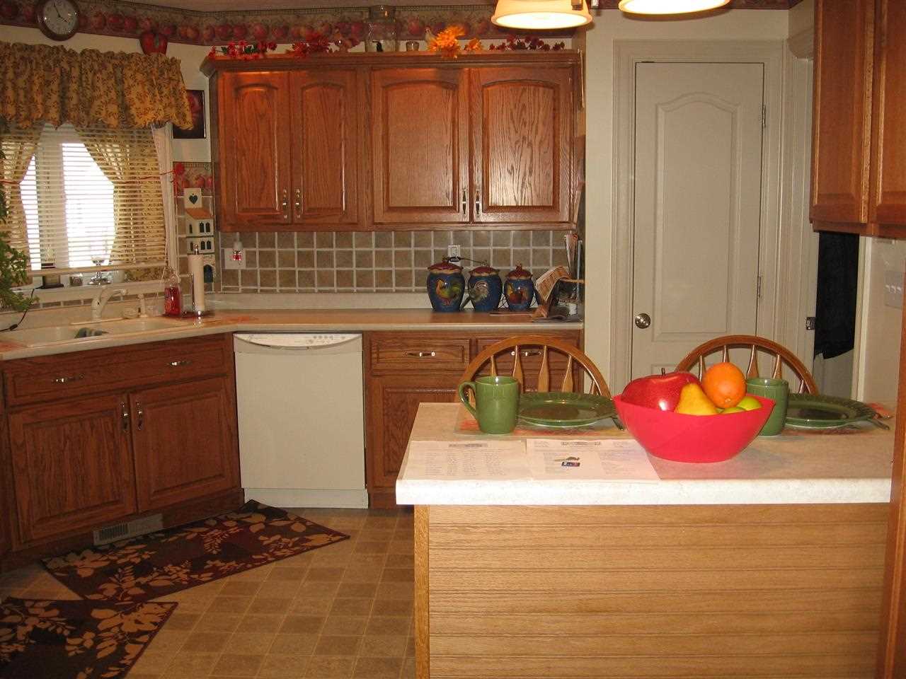 1110 Sycamore Ct, Auburn, IN 46706 photo 17