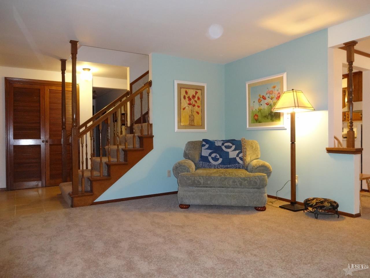 6911 Embers Ct, Fort Wayne, IN 46815 photo 3