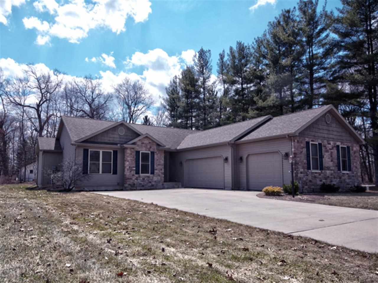 20982 Arcadia Dr, Bristol, IN 46507 photo 2