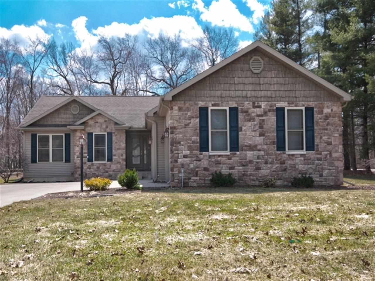 20982 Arcadia Dr, Bristol, IN 46507 photo 1