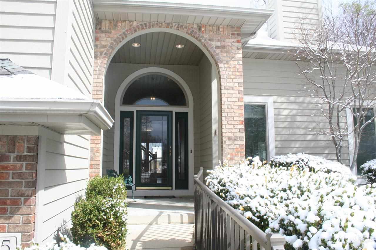 335 NW Passage Trl, Fort Wayne, IN 46825 photo 2
