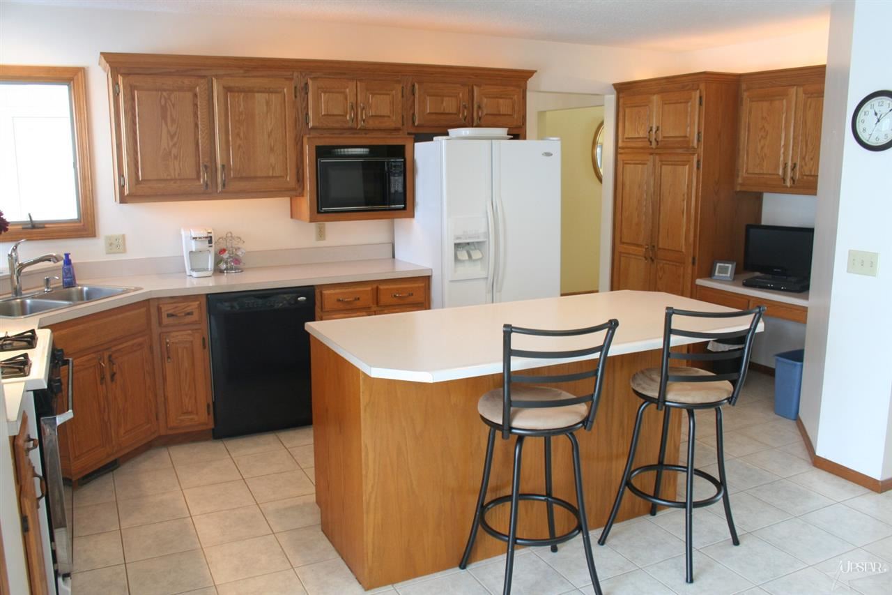 335 NW Passage Trl, Fort Wayne, IN 46825 photo 13