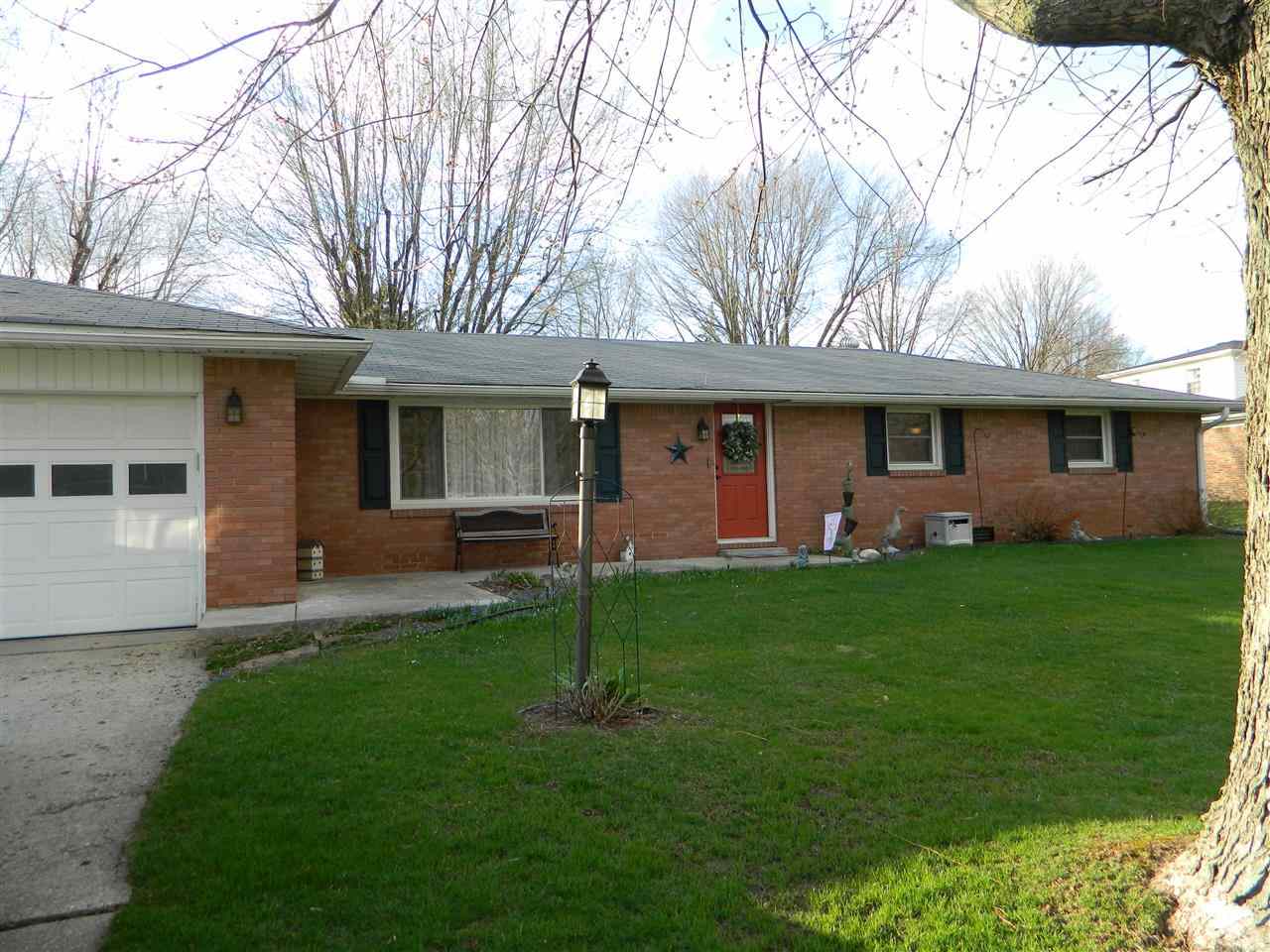 709 Hillcrest Ct, Kokomo, IN 46901 photo 2