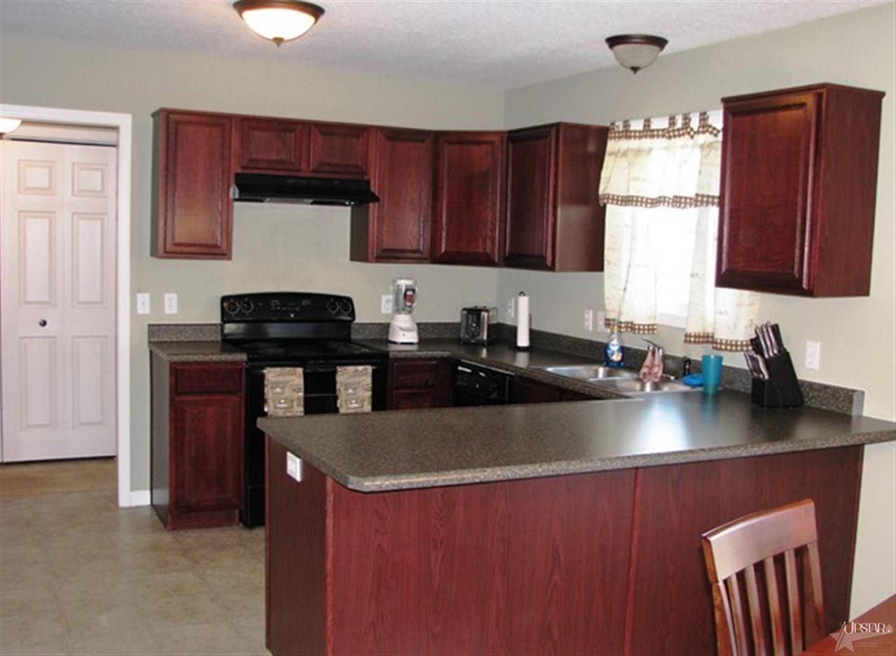 9117 Brickshire Pkwy, Fort Wayne, IN 46815 photo 7