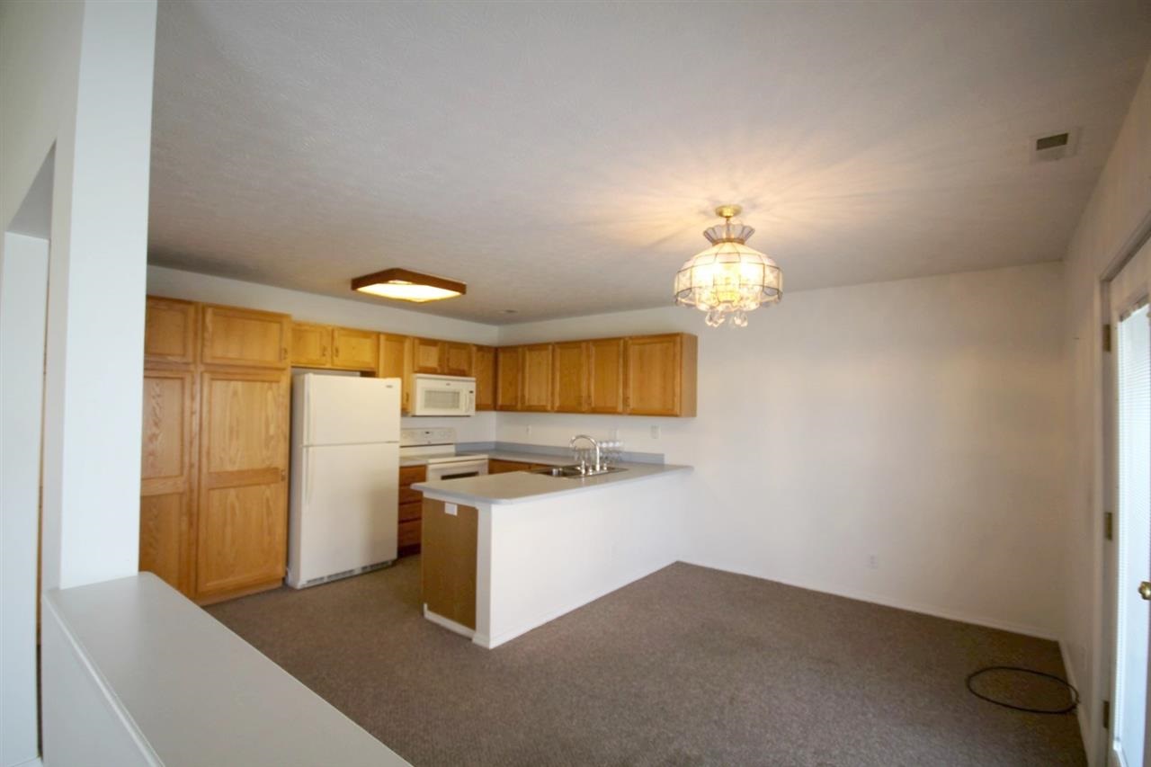 3208 N Stockwell Rd, Evansville, IN 47715 photo 8