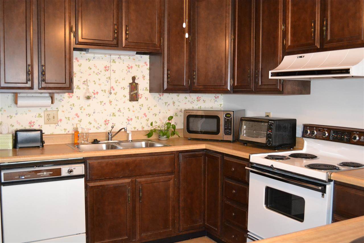 552 E Waterloo Ct, Bloomington, IN 47401 photo 3