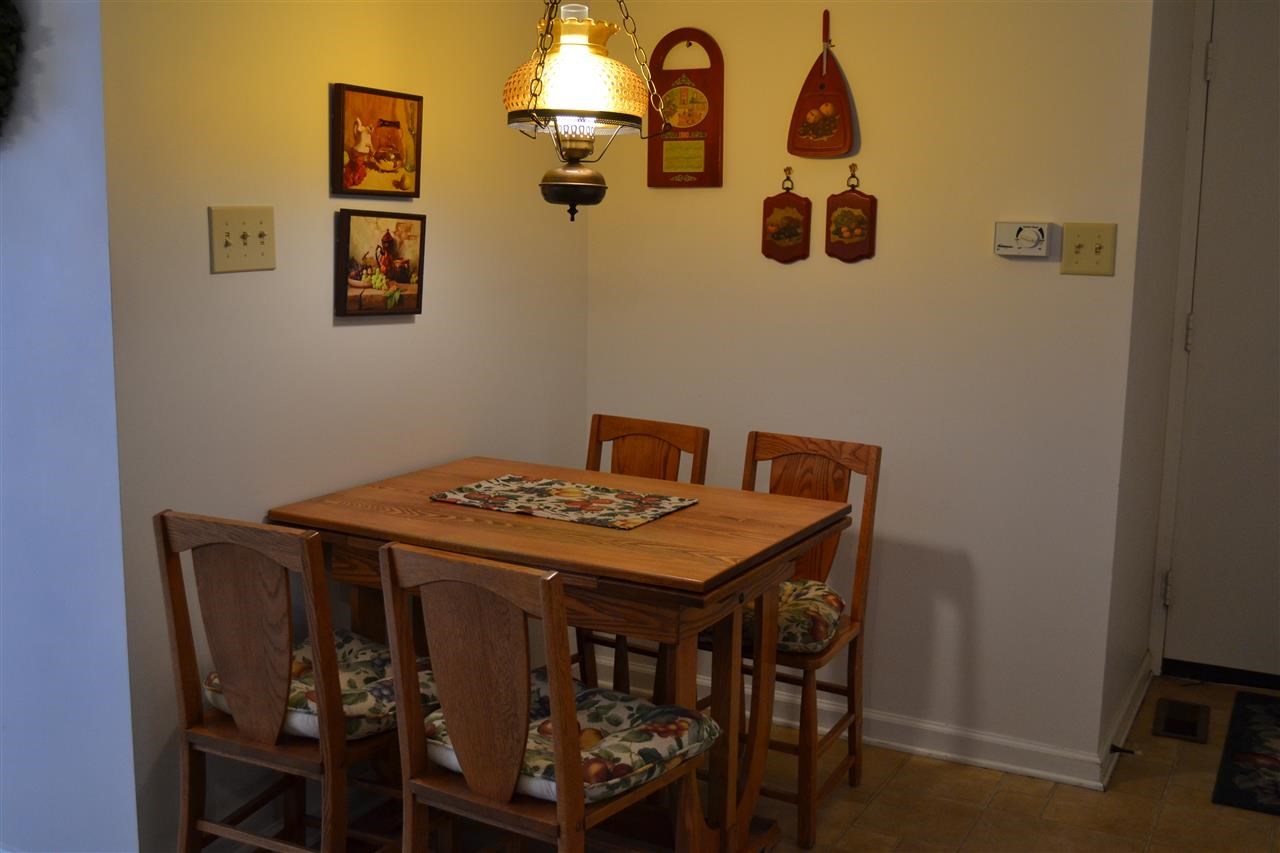 552 E Waterloo Ct, Bloomington, IN 47401 photo 5