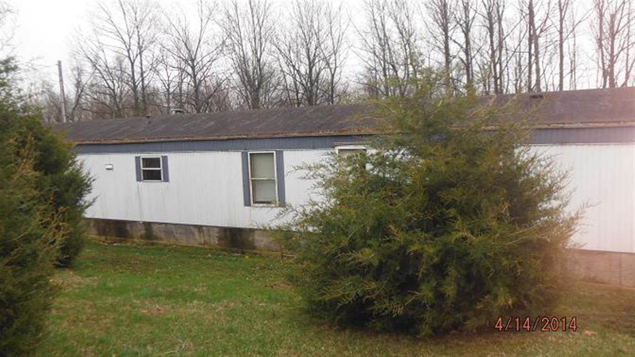 534 Smith Bend Dr, Spencer, IN 47460 photo 2