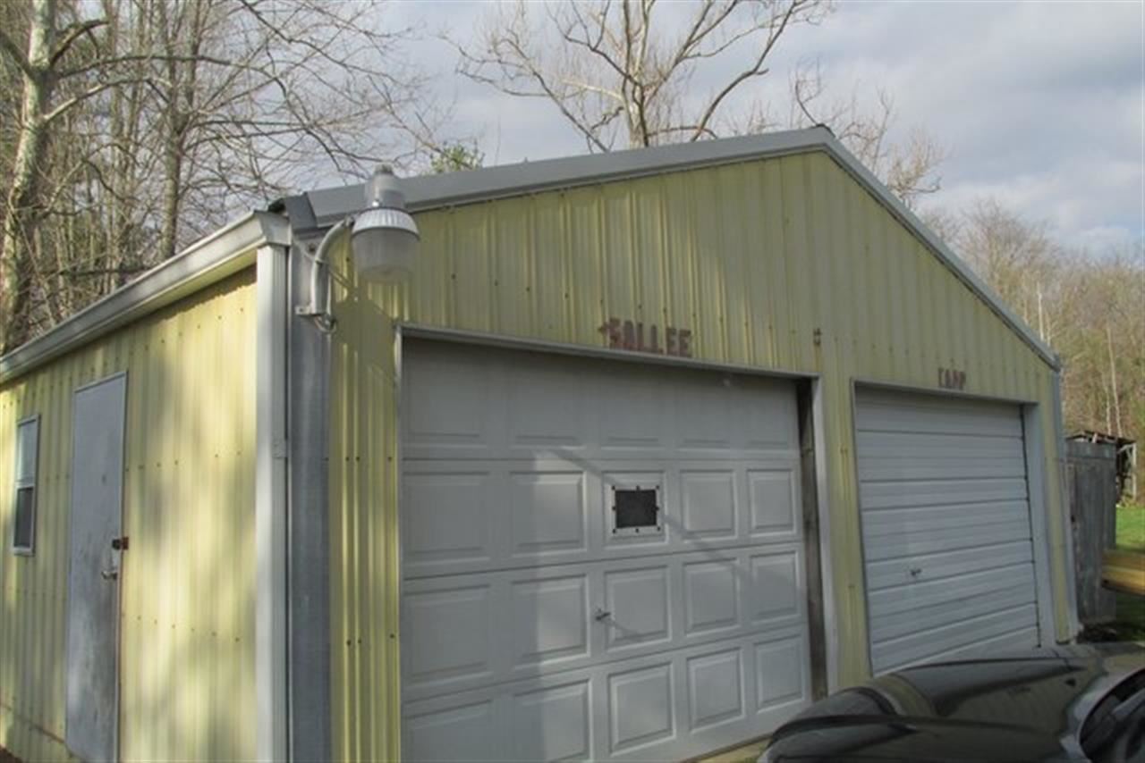 203 S County Road 75 E, Winslow, IN 47598 photo 3