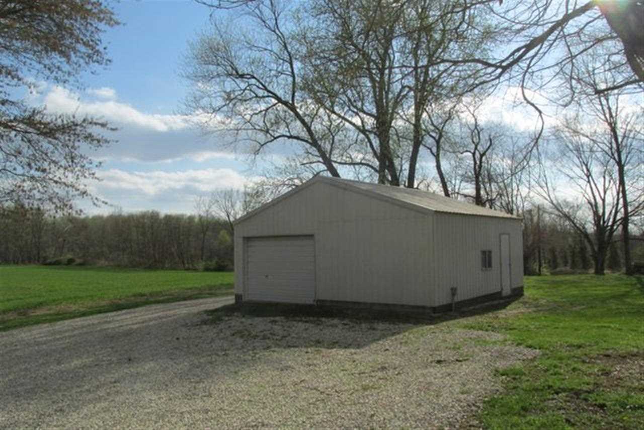 203 S County Road 75 E, Winslow, IN 47598 photo 10