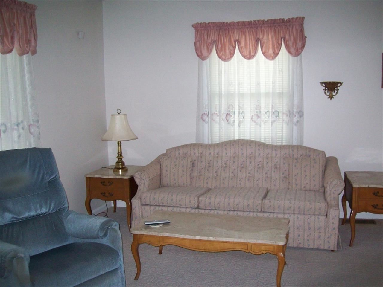 307 NW 3rd St, Washington, IN 47501 photo 4