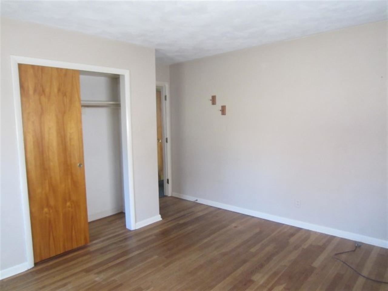 735 E 50th St, Marion, IN 46953 photo 7