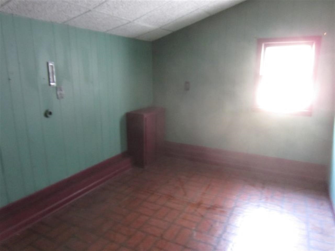 735 E 50th St, Marion, IN 46953 photo 13
