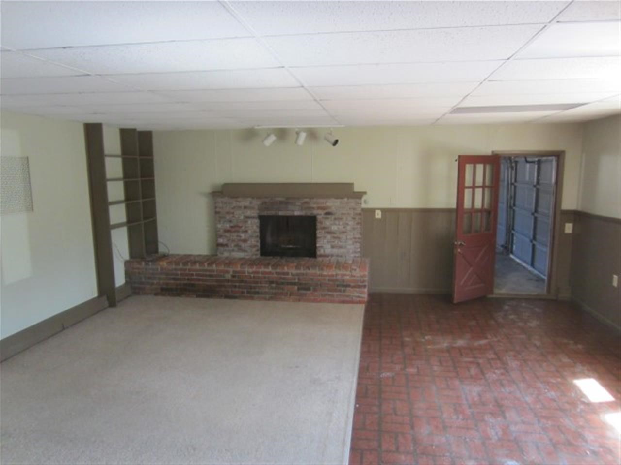 735 E 50th St, Marion, IN 46953 photo 3