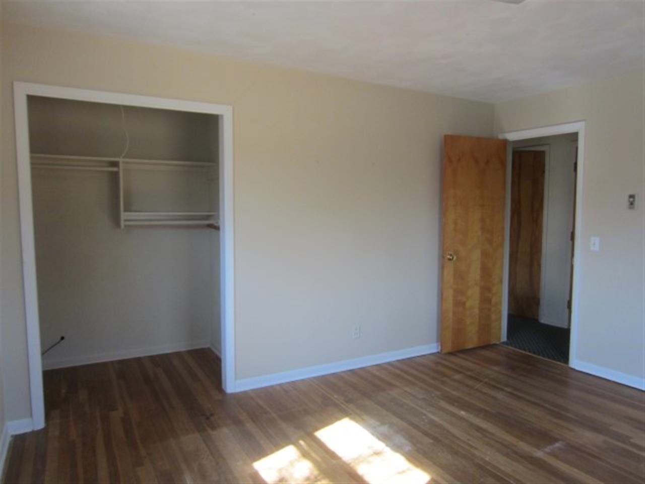 735 E 50th St, Marion, IN 46953 photo 9