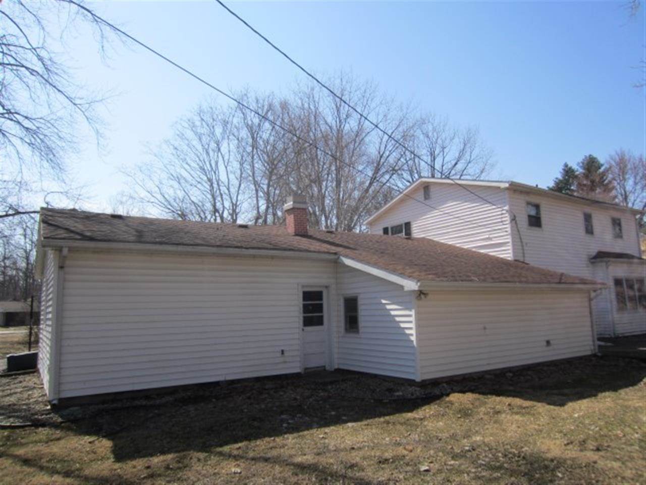735 E 50th St, Marion, IN 46953 photo 2