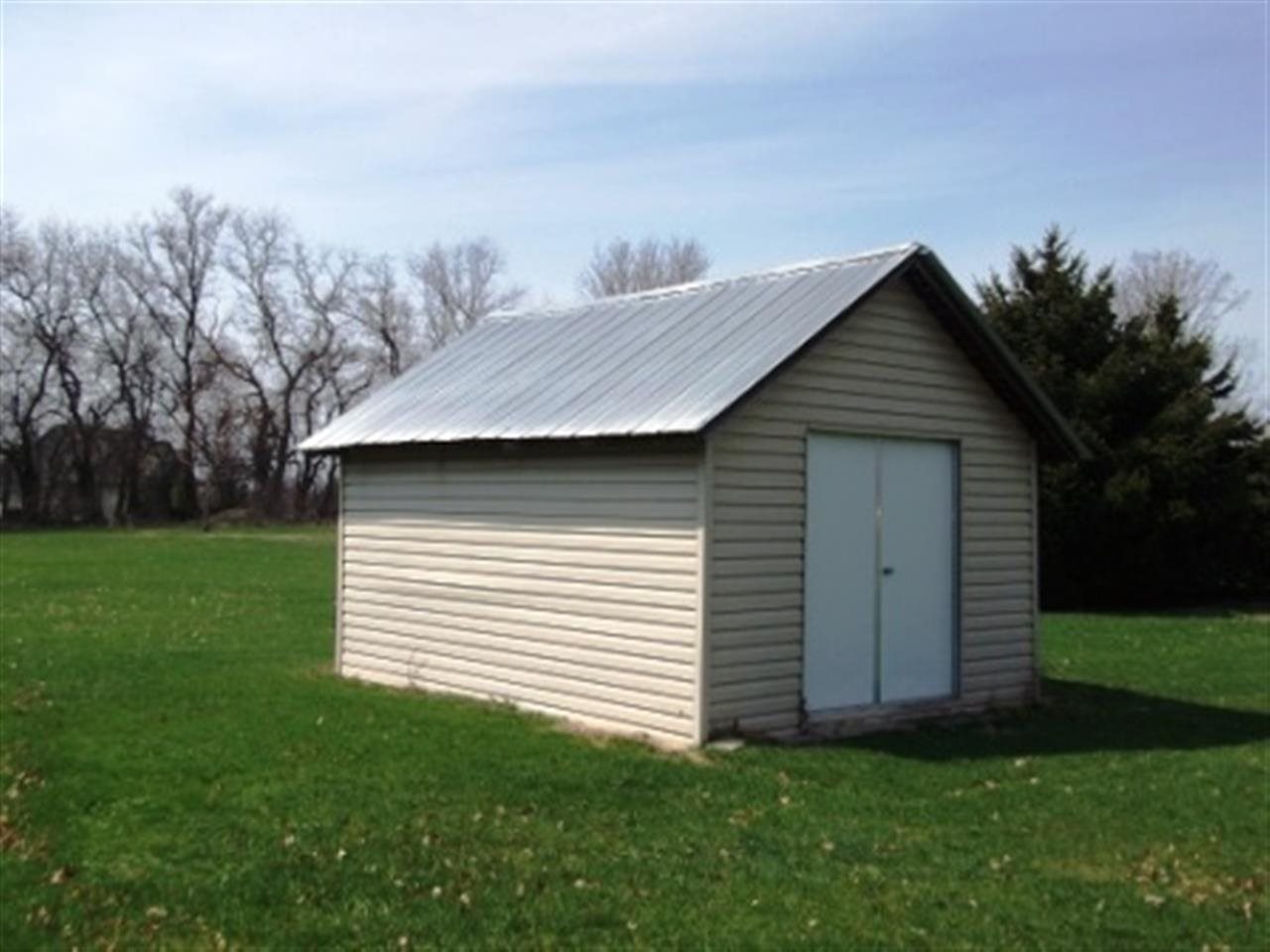 305 S Washington St, Wakarusa, IN 46573 photo 29