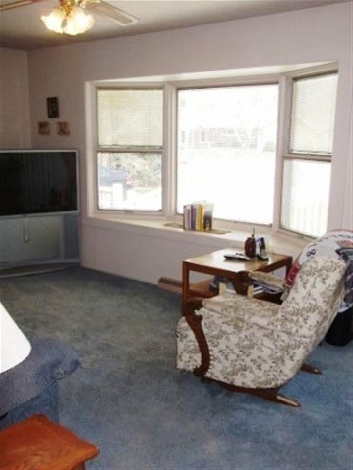 305 S Washington St, Wakarusa, IN 46573 photo 11