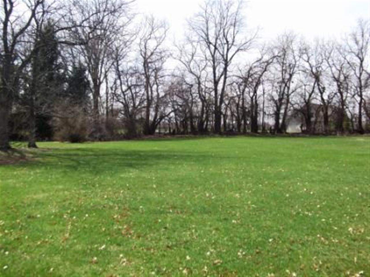 305 S Washington St, Wakarusa, IN 46573 photo 8