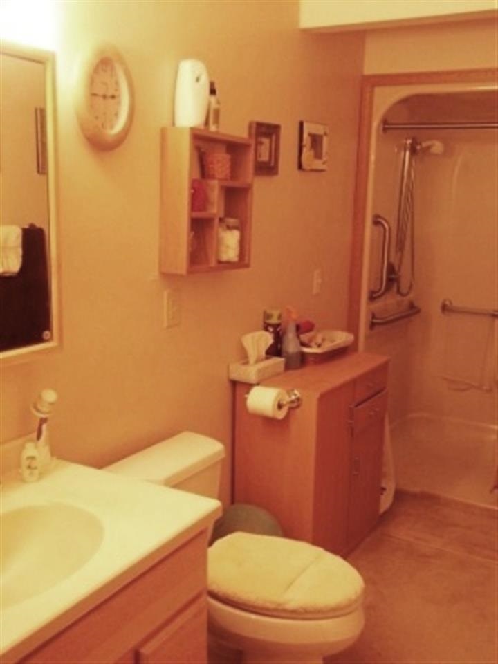 305 S Washington St, Wakarusa, IN 46573 photo 7