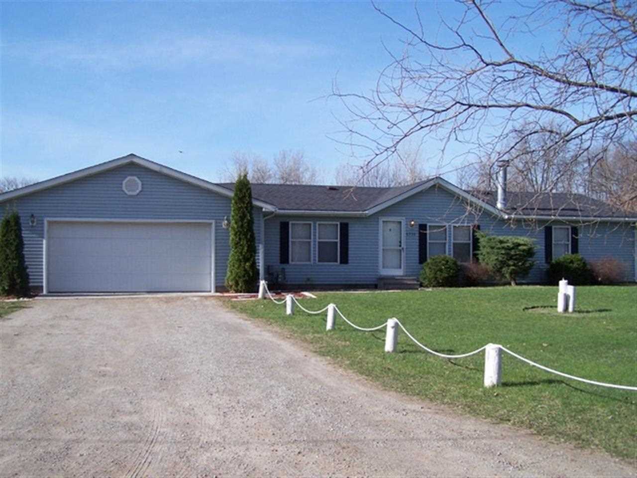 6330 S 425 E, Wolcottville, IN 46795 photo 1