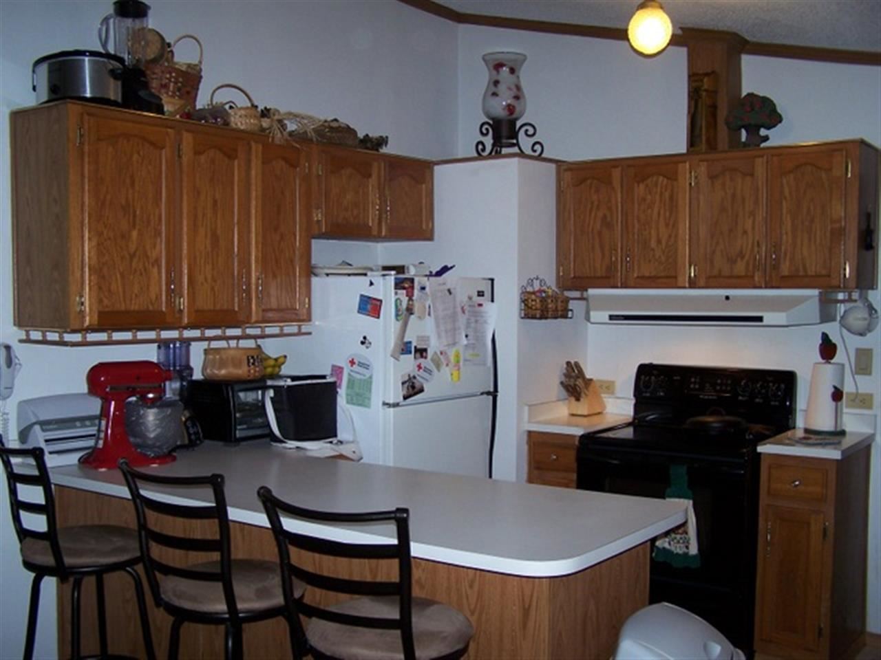 6330 S 425 E, Wolcottville, IN 46795 photo 2