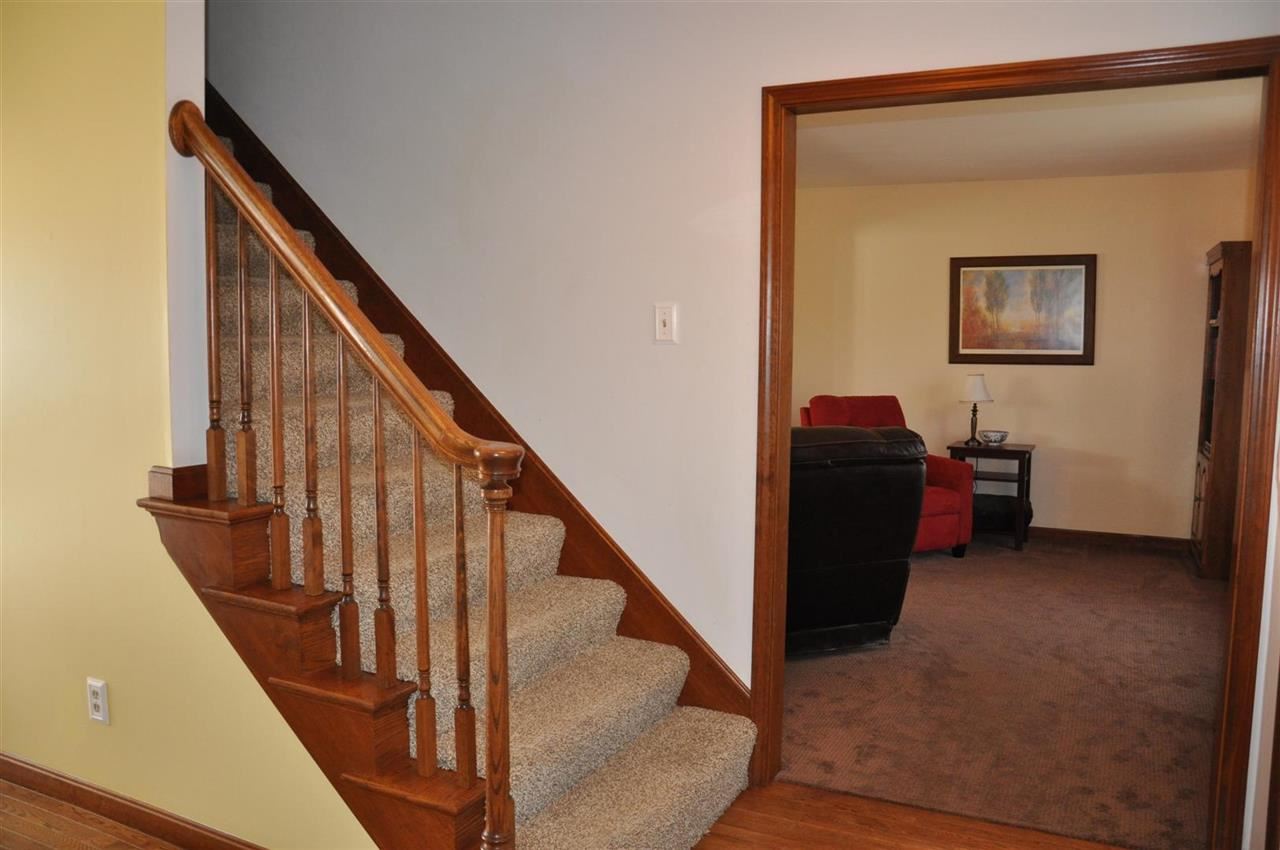 8525 Copperfield Dr, Evansville, IN 47711 photo 18