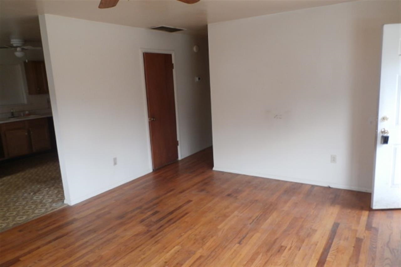 2131 Burdette Ave, Evansville, IN 47714 photo 2