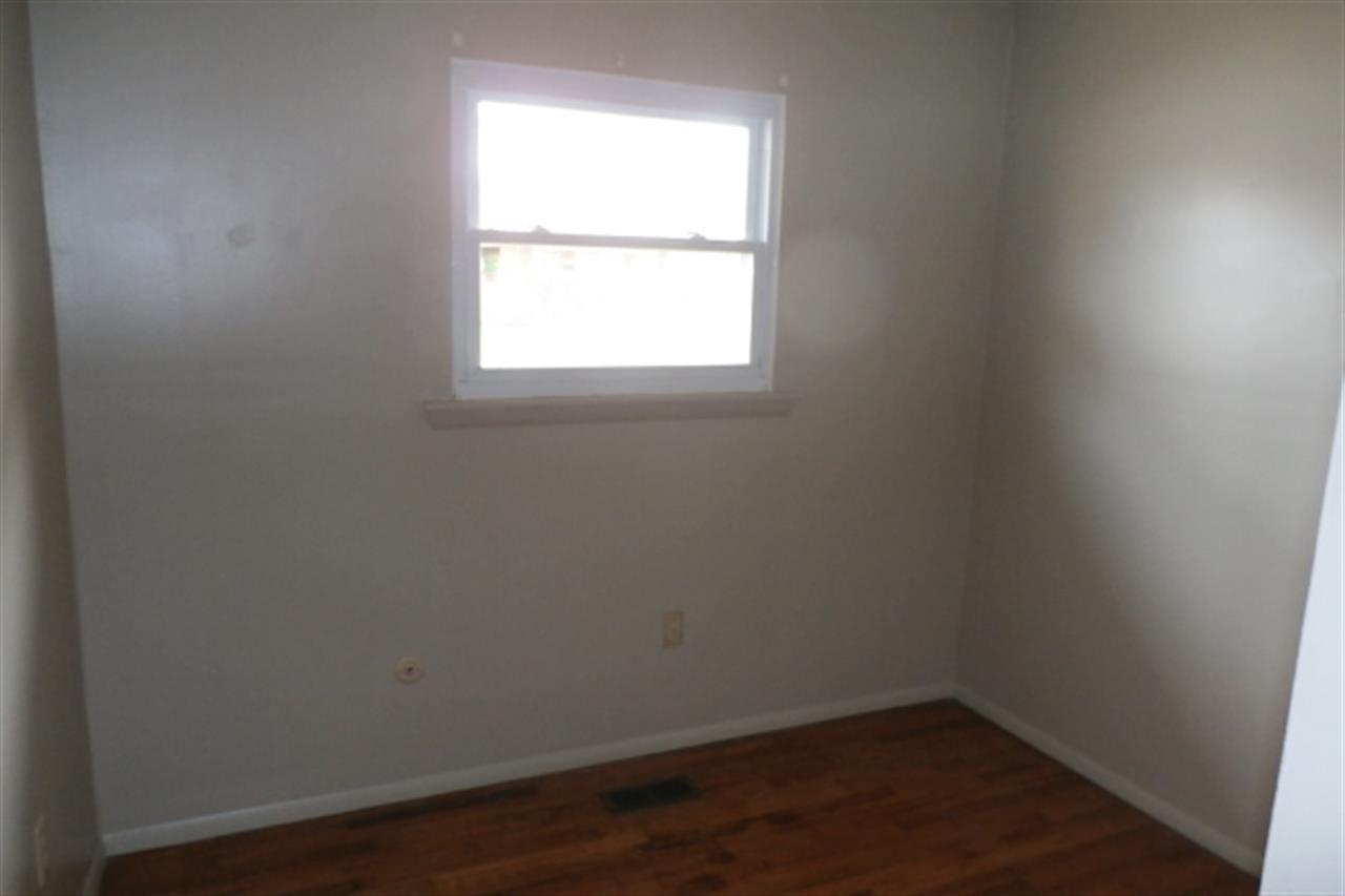 2131 Burdette Ave, Evansville, IN 47714 photo 9