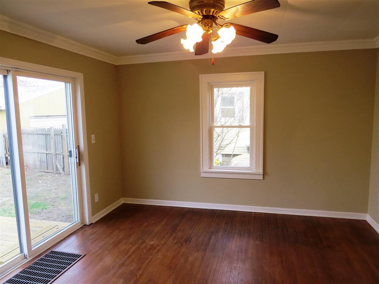 1516 Morton Ave, Elkhart, IN 46516 photo 6