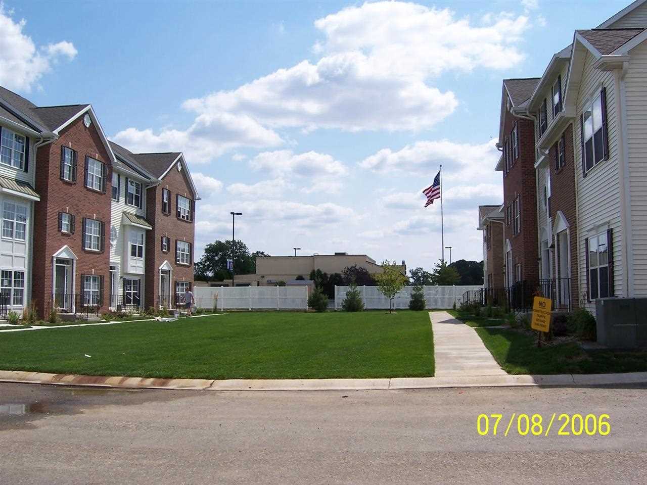 428 Abbey St, South Bend, IN 46637 photo 1