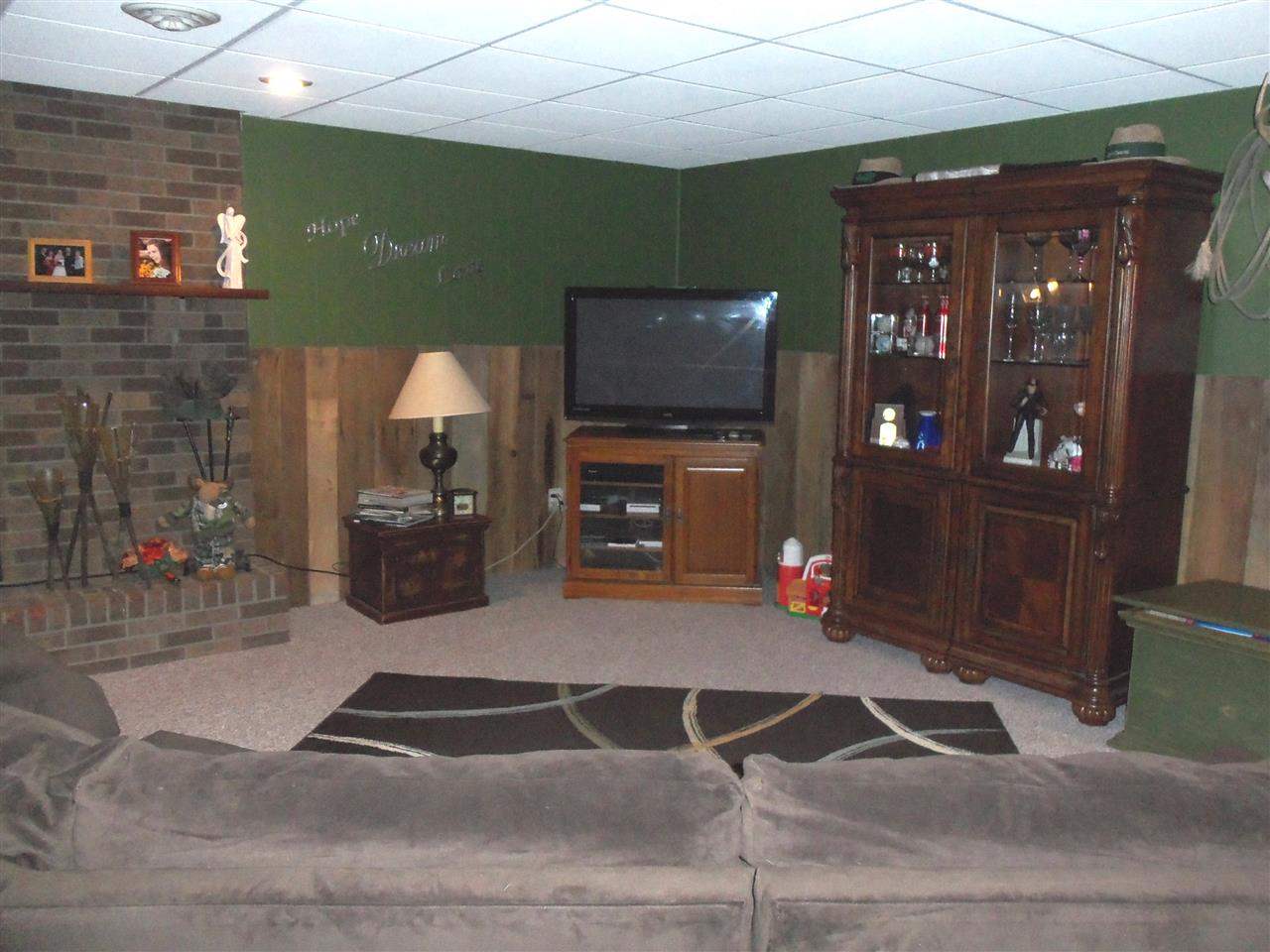 1002 N Cypress St, Boonville, IN 47601 photo 23