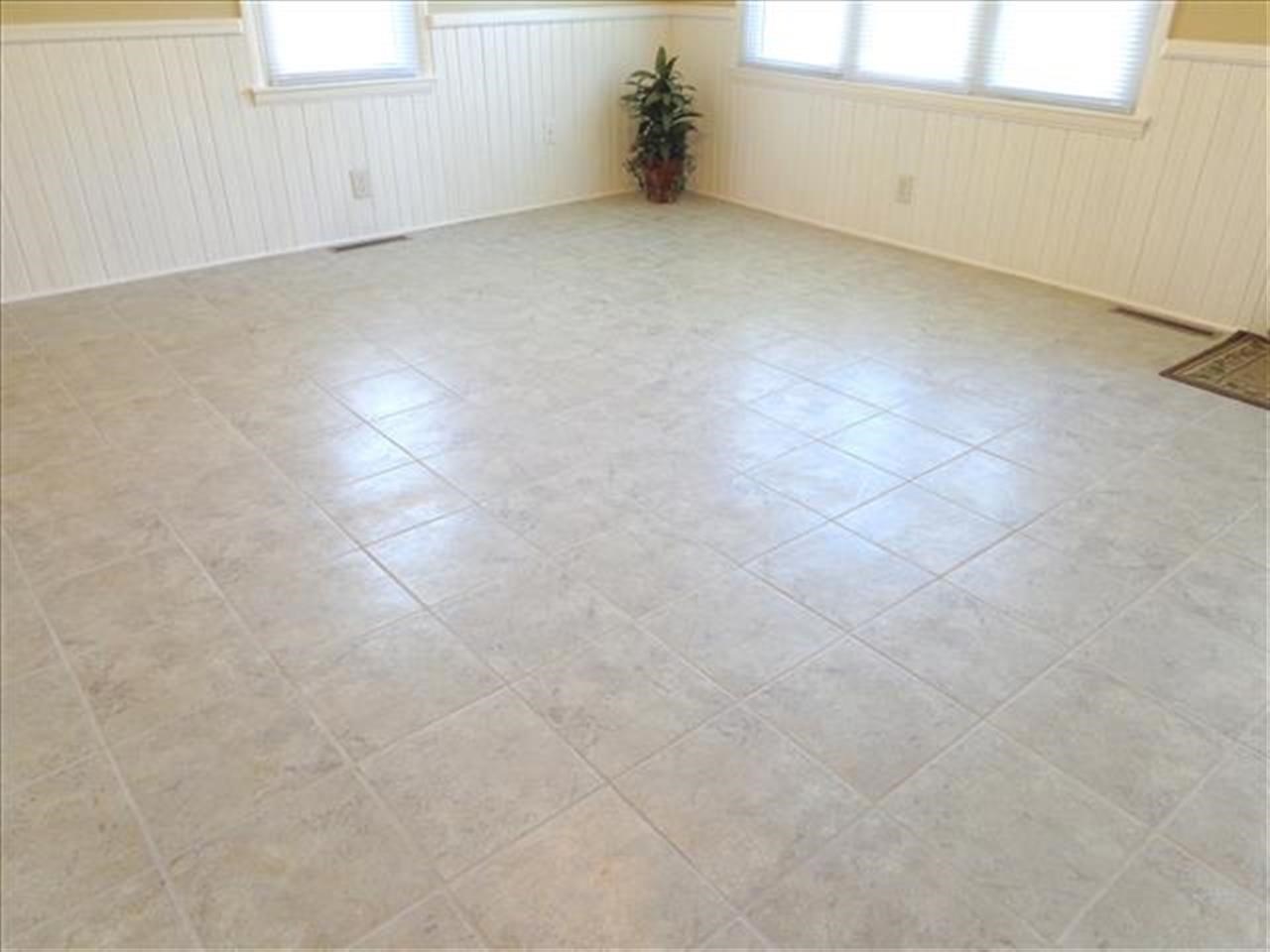 420 W Maple St, Chandler, IN 47610 photo 7