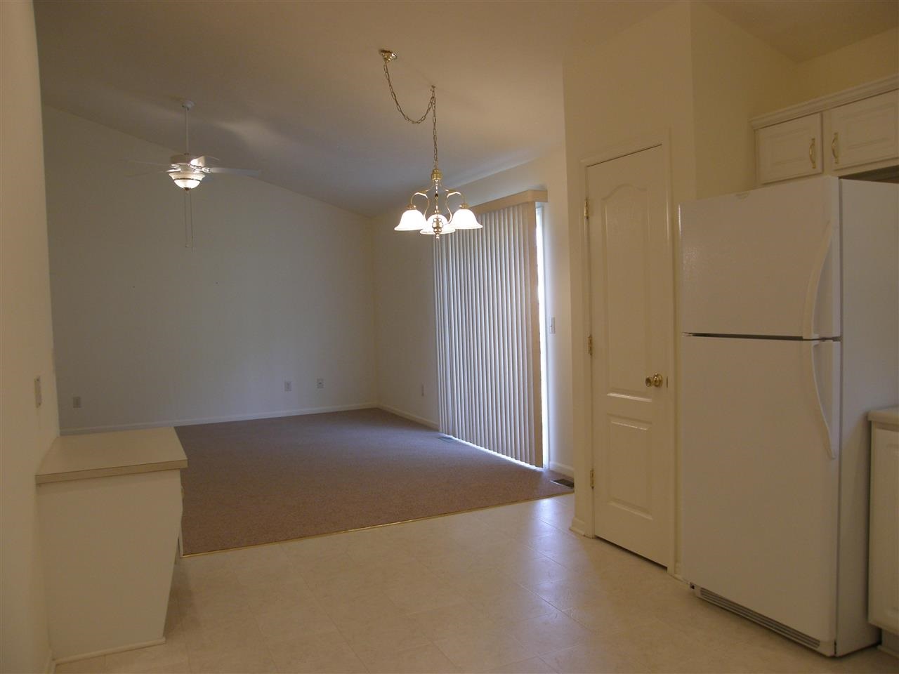 4217 Cherry Pointe Dr, South Bend, IN 46628 photo 4