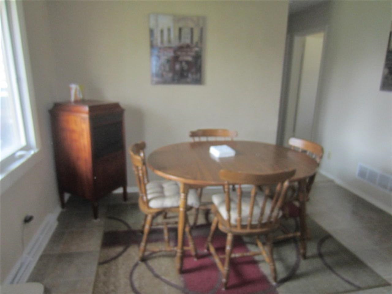 54680 Circle Ln, Elkhart, IN 46514 photo 8