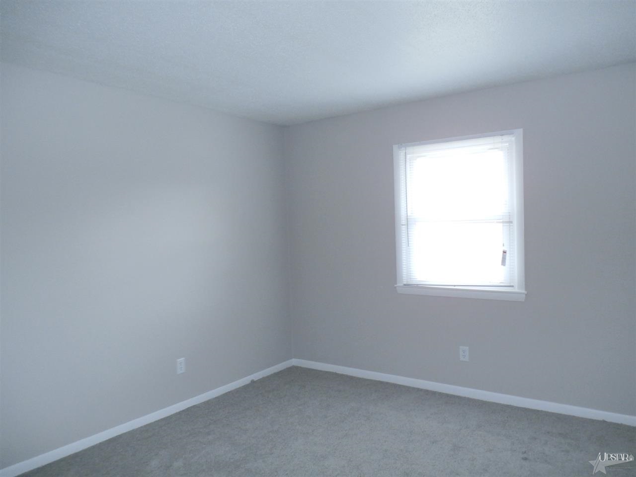2916 Shalimar Cir, Fort Wayne, IN 46808 photo 13