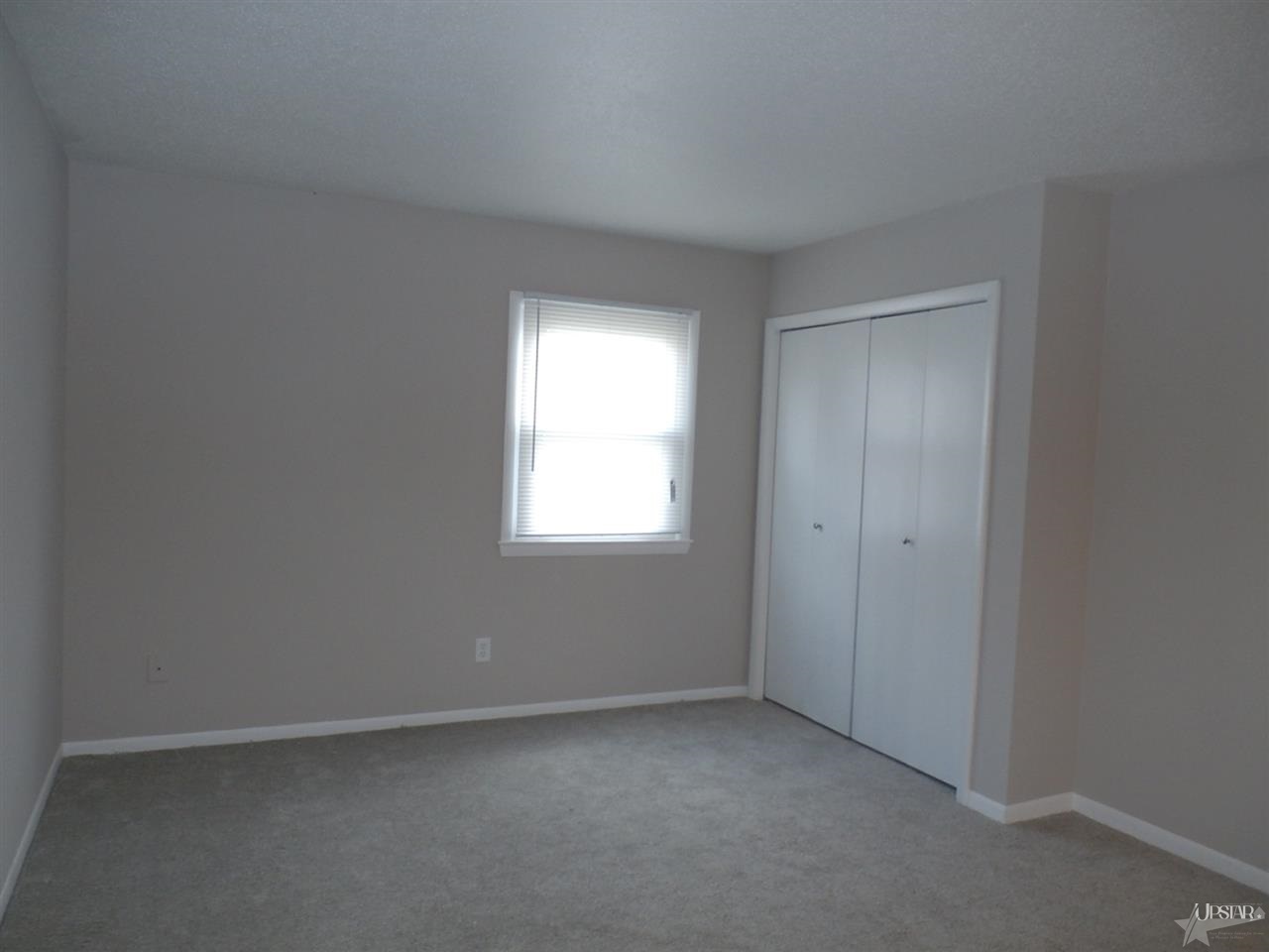 2916 Shalimar Cir, Fort Wayne, IN 46808 photo 14