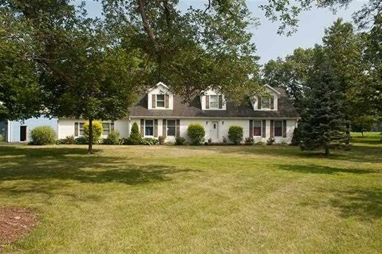 11928 W Tecumseh Bend Rd, Brookston, IN 47923 photo 1