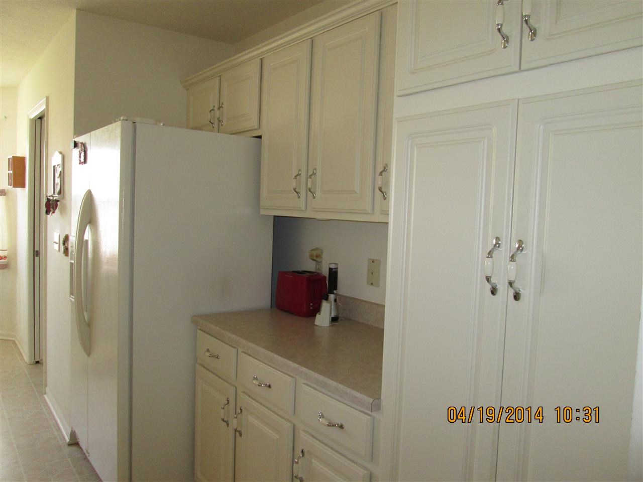 4427 Whitefeather Dr, South Bend, IN 46628 photo 7
