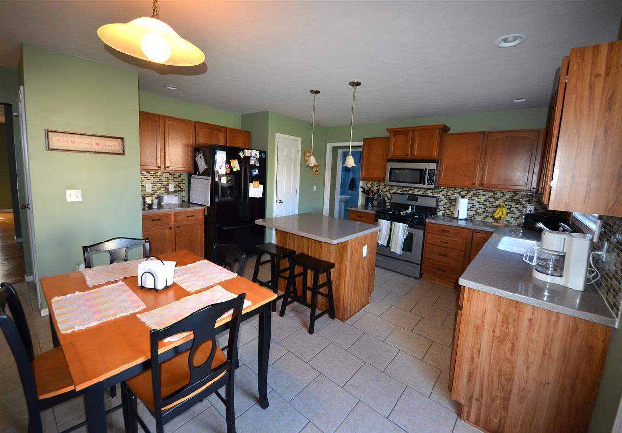 54886 Cheyenne Meadows Dr, Osceola, IN 46561 photo 2